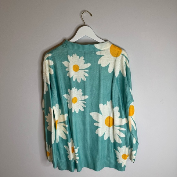 NWT | C+D+M Teal Floral Sweater | Size Large - Picture 5 of 6